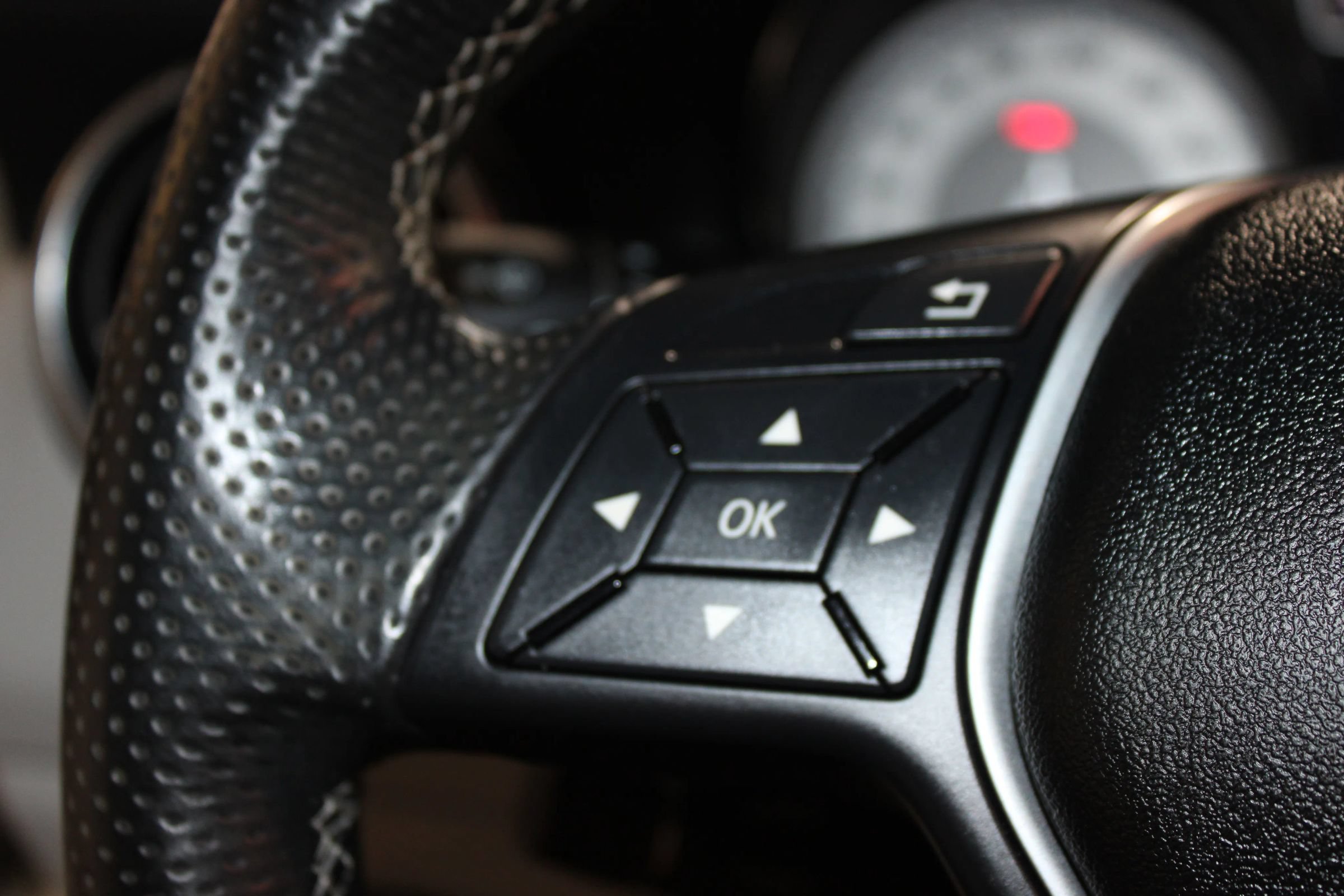 Used 2014 Mercedes-Benz CLA 250 image 13