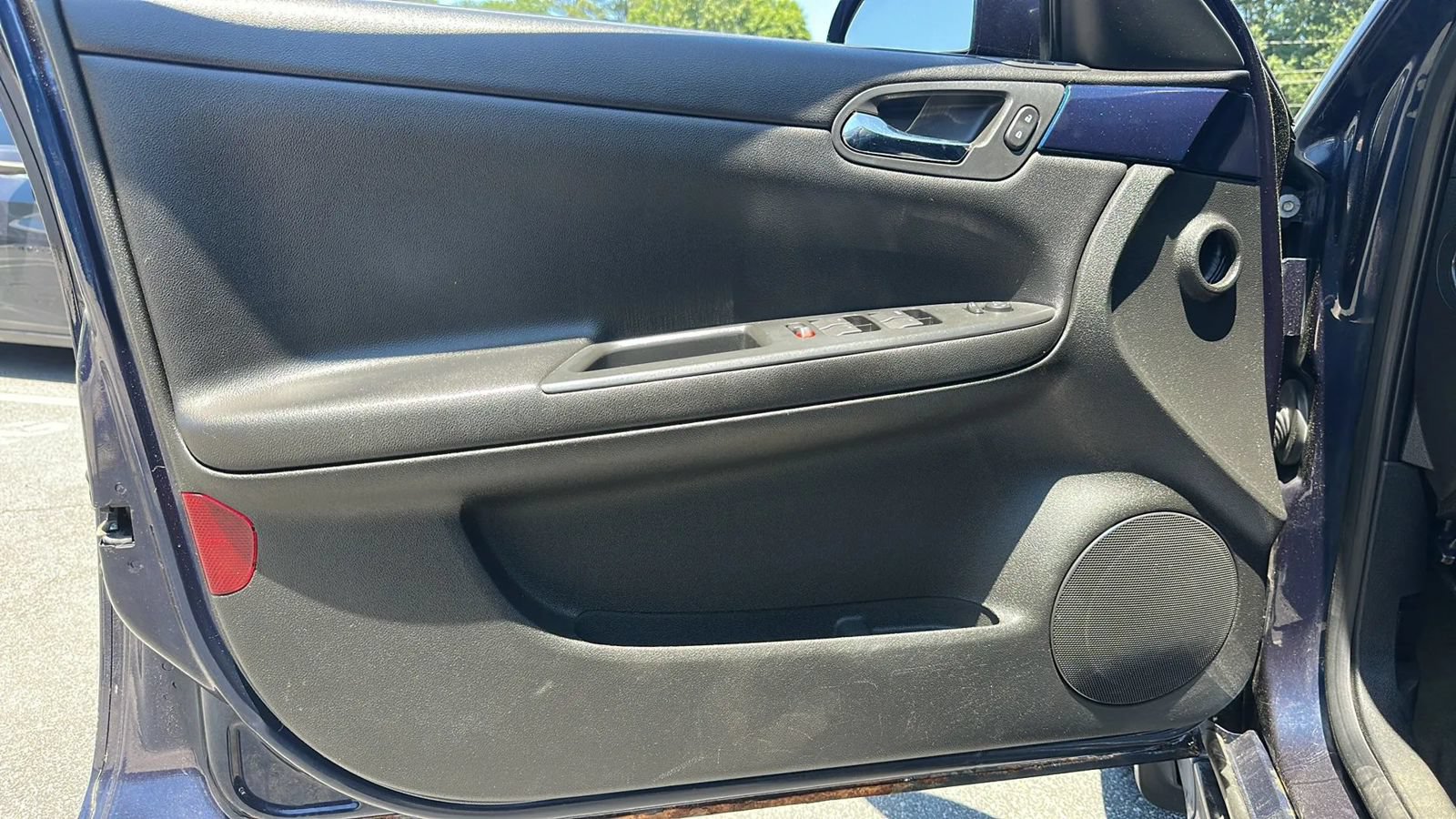 Used 2012 Chevrolet Impala LT w/ LT Sunroof Package FWD image 24