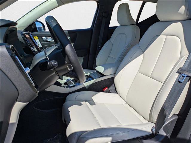 New 2026 Volvo XC40 B5 Plus w/ Protection Package Premier image 10