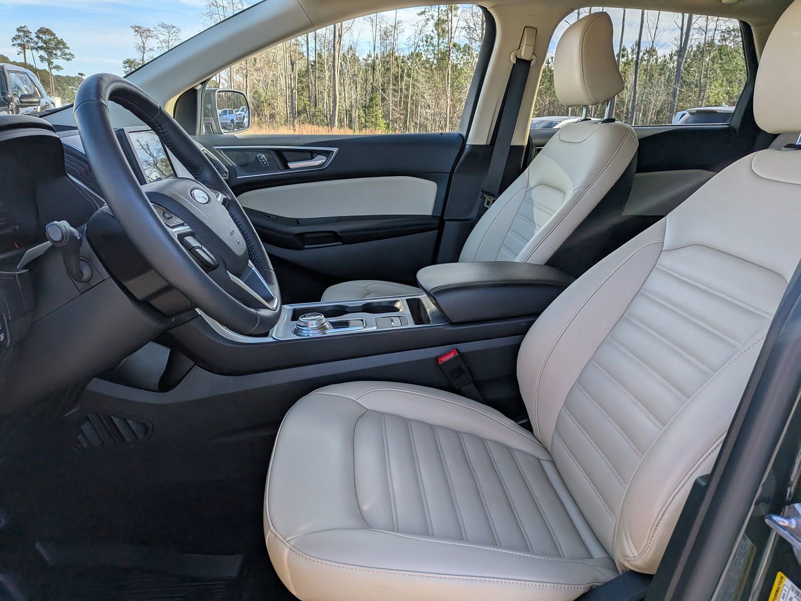 Certified 2024 Ford Edge SEL w/ Convenience Package image 24