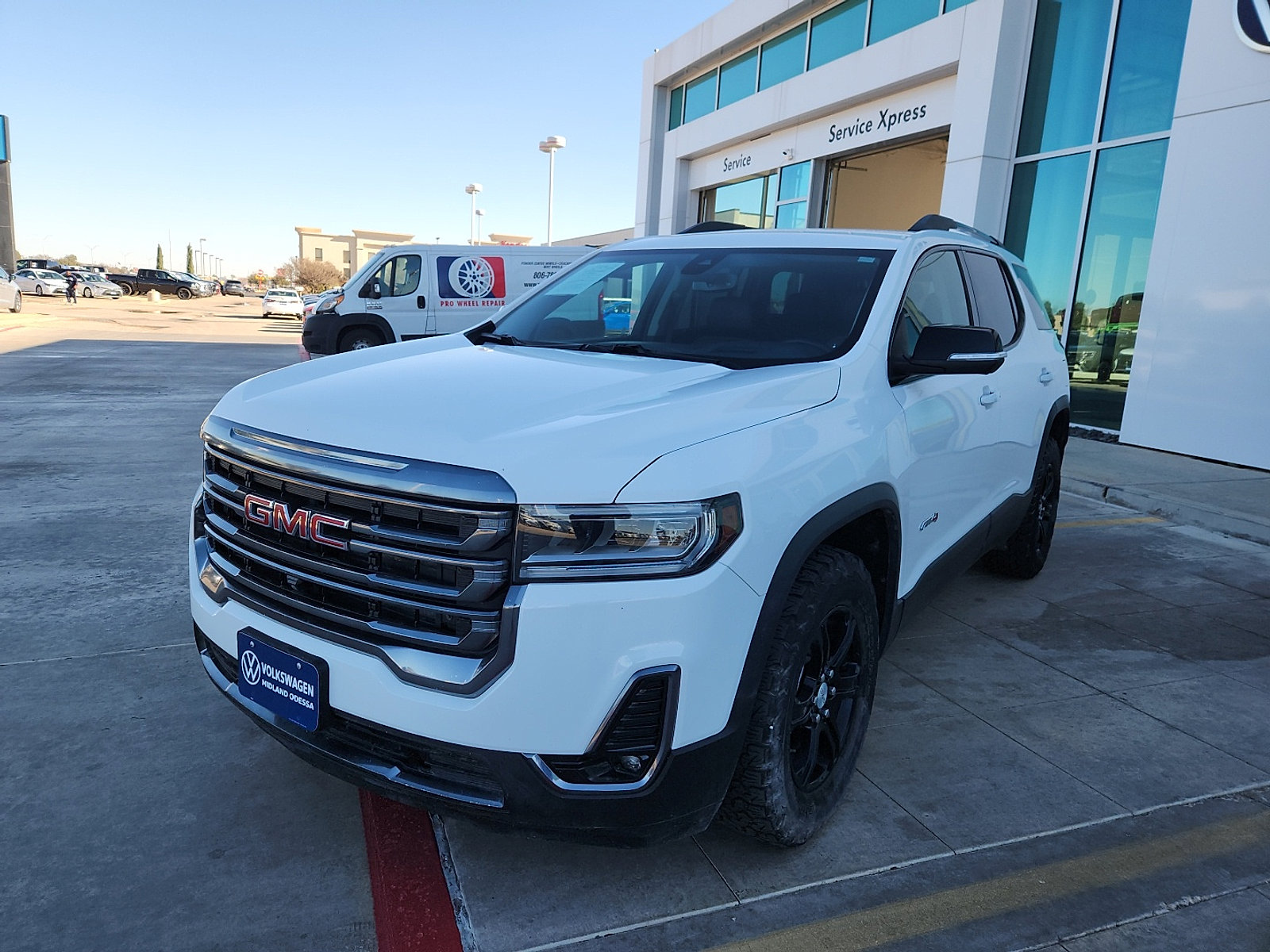 Used 2023 GMC Acadia AT4 w/ Technology Package image 3
