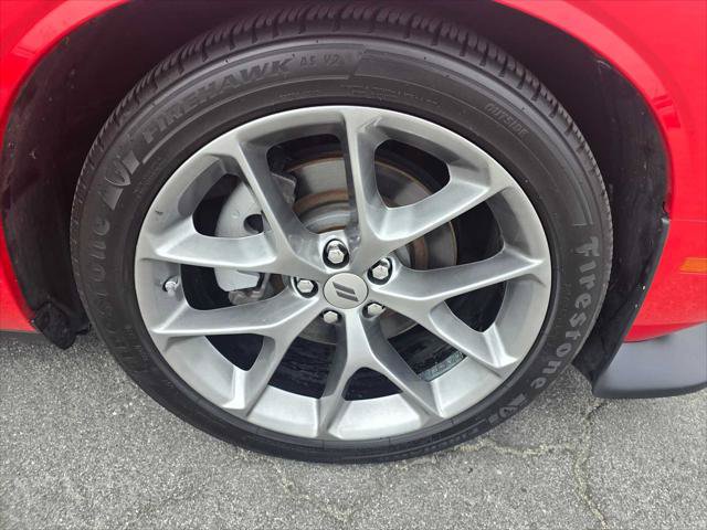 Used 2022 Dodge Challenger GT RWD image 9