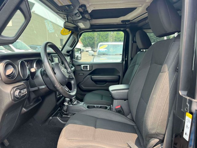 Used 2018 Jeep Wrangler Sport AWD/4WD image 16