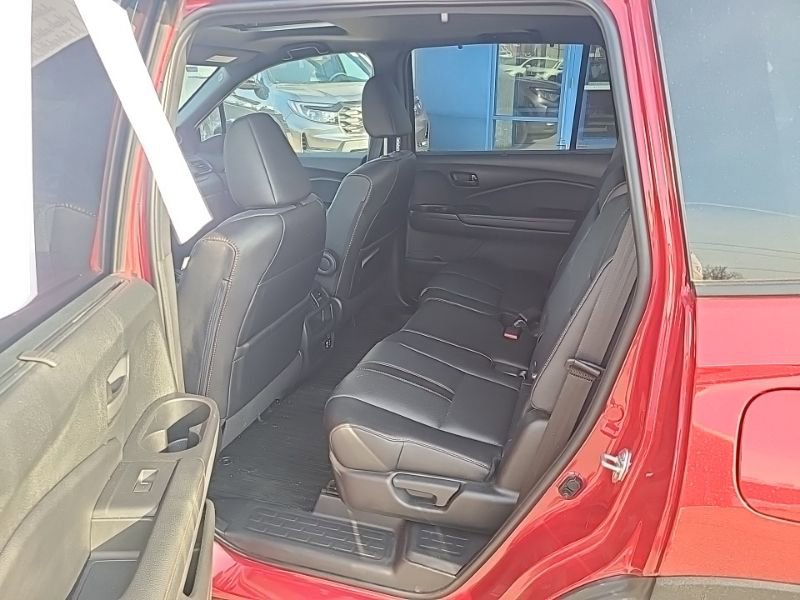 Used 2023 Honda Passport TrailSport image 12
