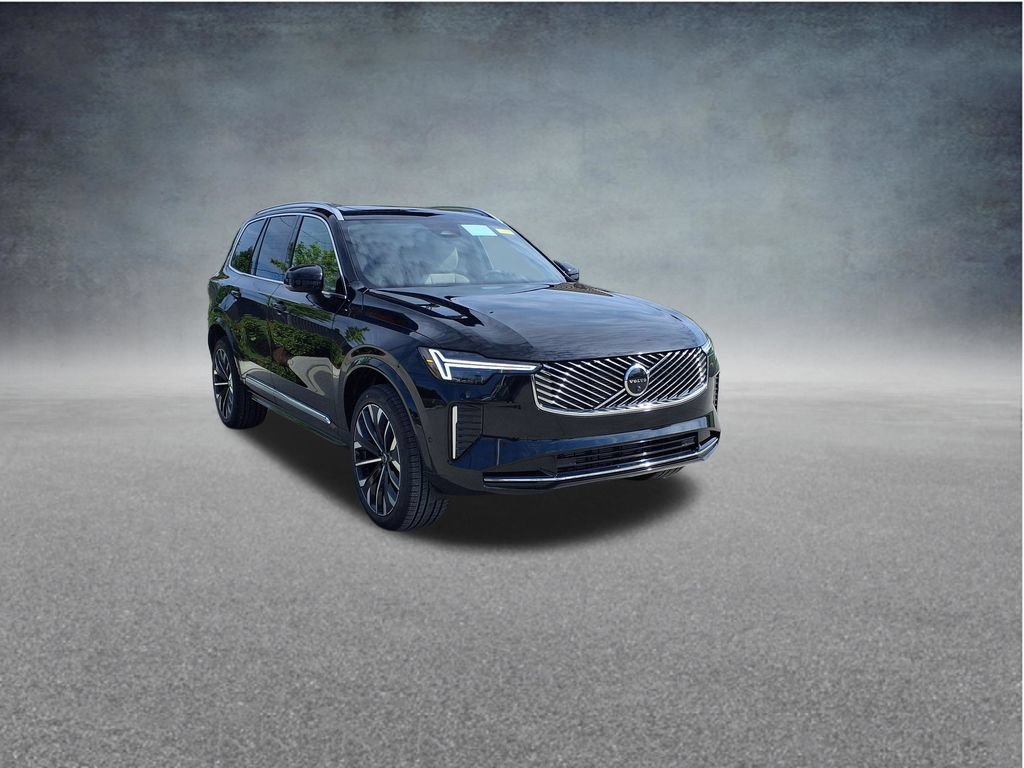 New 2026 Volvo XC90 B5 Plus w/ Protection Package Premier