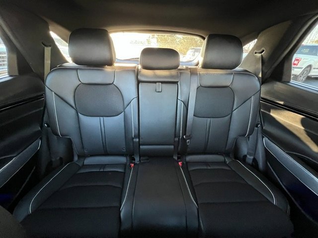 Used 2023 Genesis GV70 2.5T Sport Prestige w/ Sport Prestige Package image 12