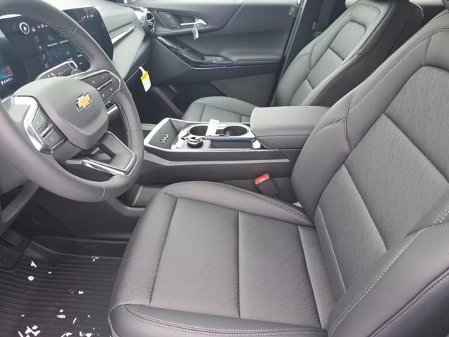 New 2026 Chevrolet Equinox LT w/ Convenience Package II image 24