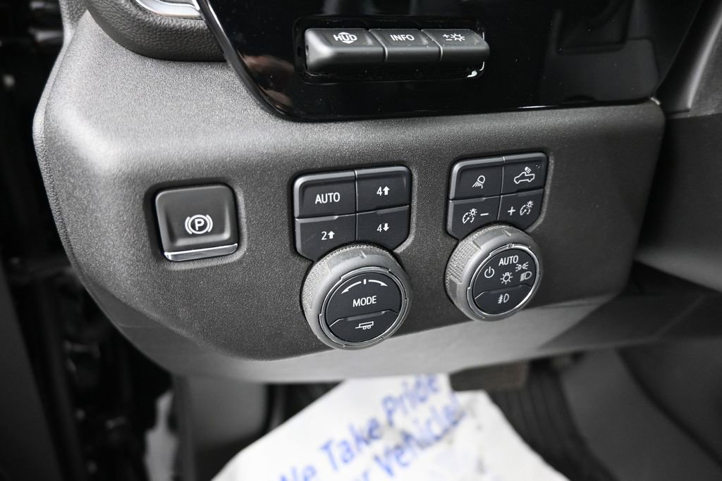Used 2024 Chevrolet Silverado 1500 LTZ w/ Technology Package AWD/4WD image 30