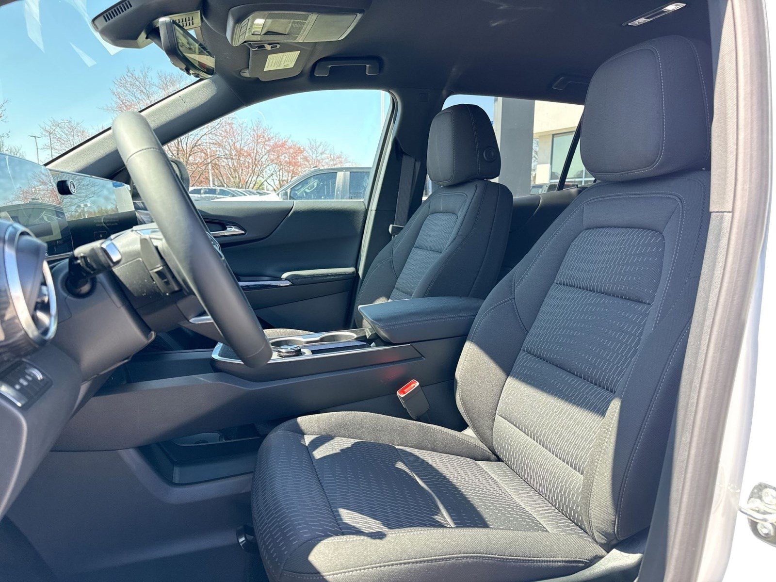 New 2026 Chevrolet Equinox LT image 13