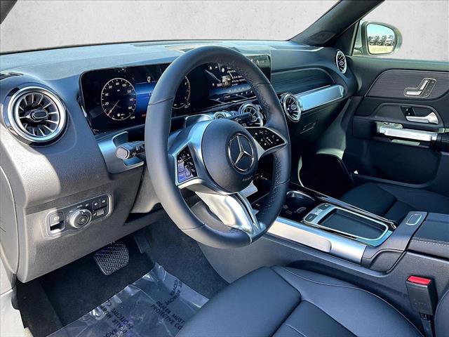 New 2026 Mercedes-Benz GLB 250 image 8