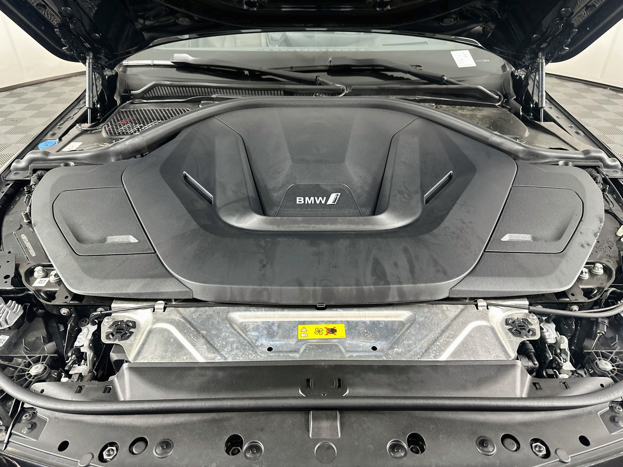 Used 2023 BMW i4 eDrive40 w/ M Sport Package RWD image 35