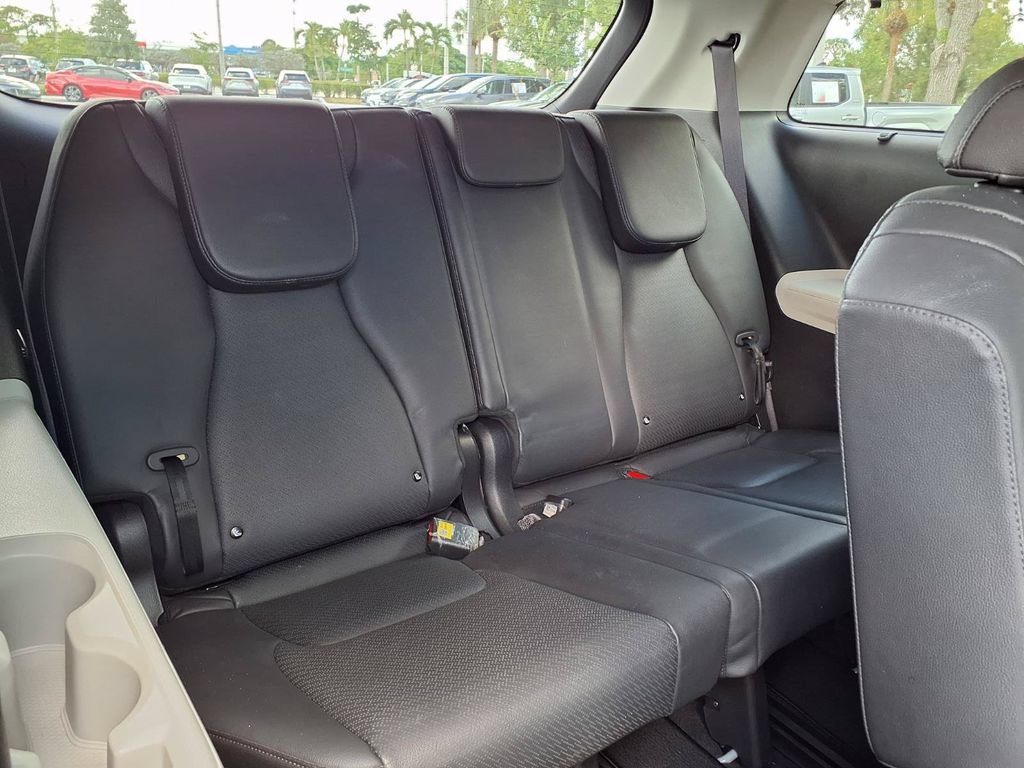 Used 2024 Kia Carnival SX Prestige FWD image 18