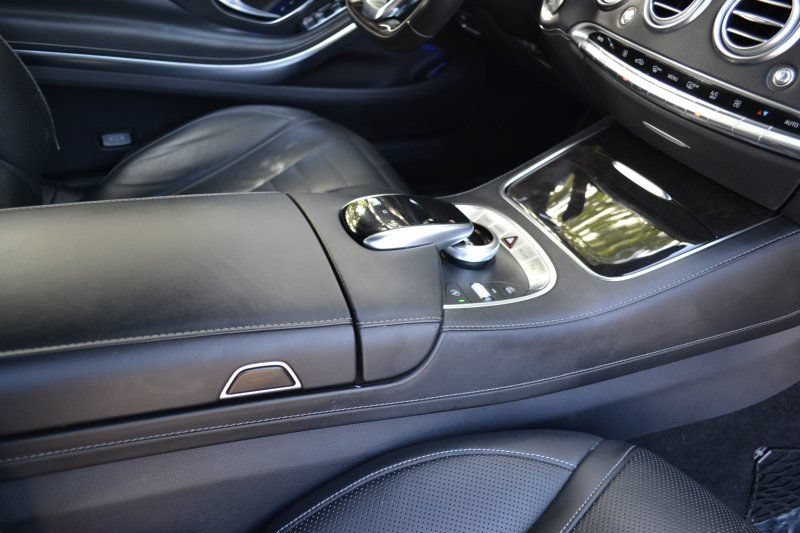 Used 2015 Mercedes-Benz S 550 4MATIC Coupe image 29