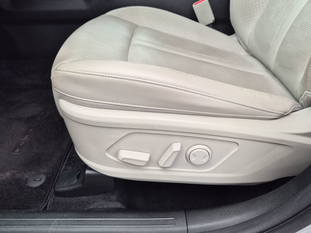 Used 2024 Kia Sorento SX FWD image 18