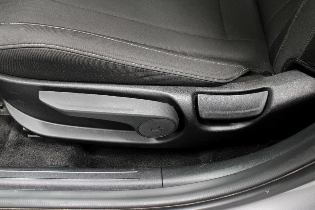 Used 2024 Hyundai Elantra SEL FWD image 24