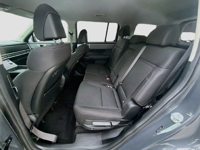 Certified 2026 Hyundai Santa Fe SE FWD image 24