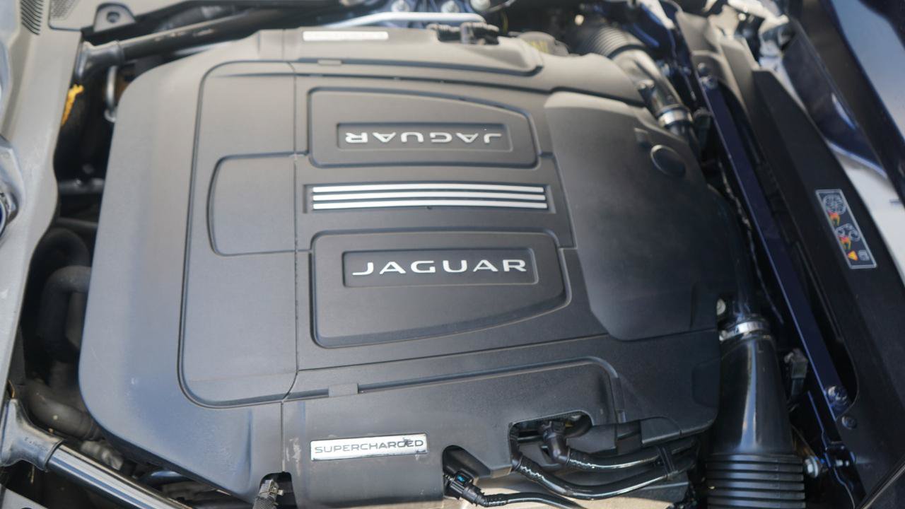 Used 2014 Jaguar F-TYPE Convertible RWD image 80