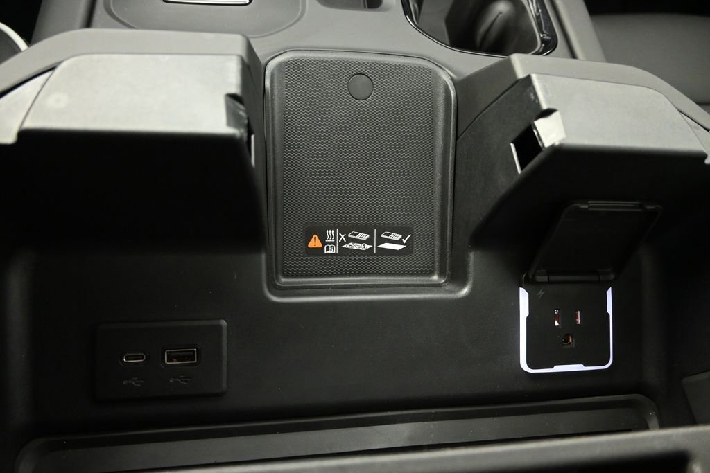 Used 2025 GMC Sierra 1500 AT4X image 32