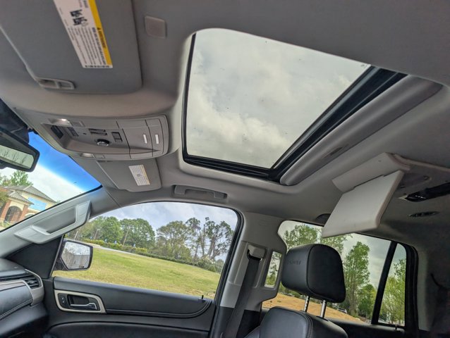 Used 2018 GMC Yukon Denali w/ Open Road Package image 17