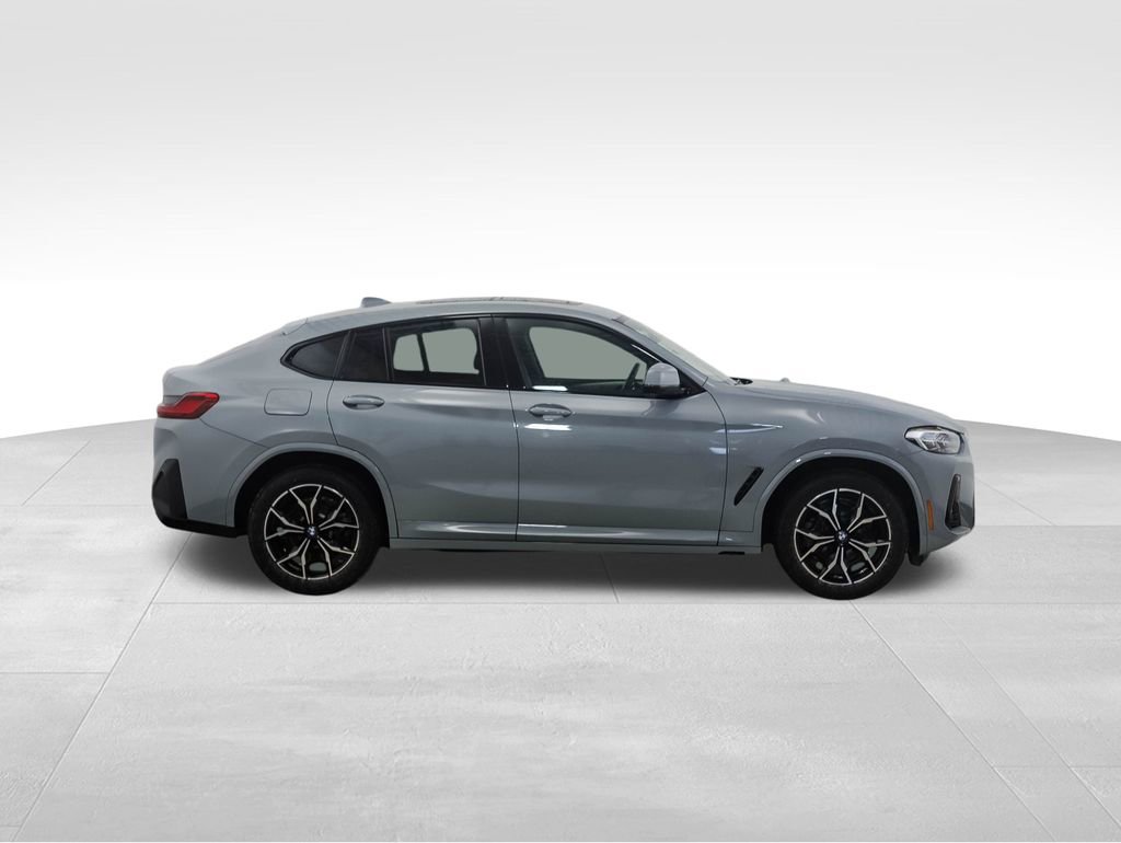 Certified 2025 BMW X4 xDrive30i image 6