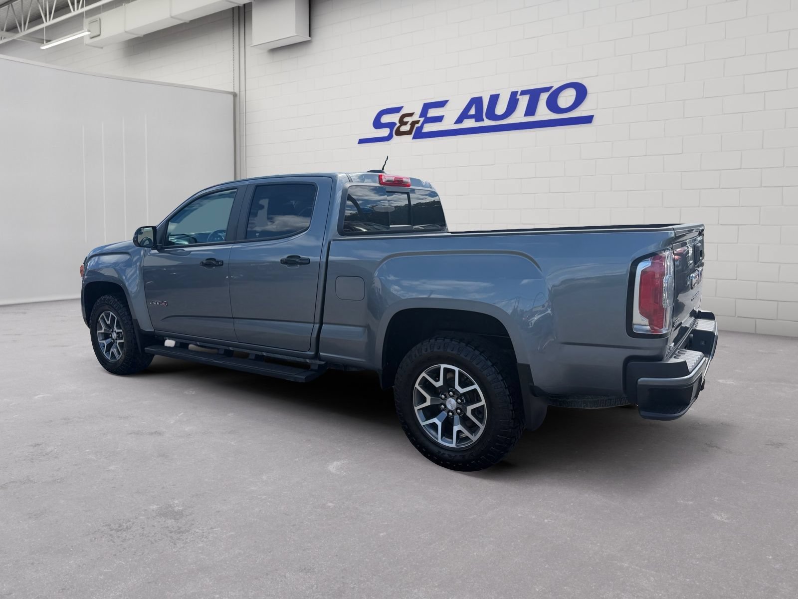 Used 2021 GMC Canyon AT4 AWD/4WD image 3