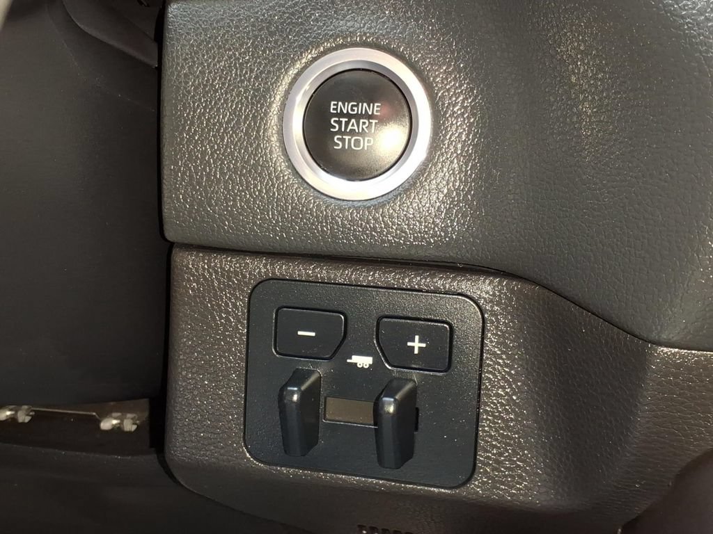 Used 2024 Toyota Tundra Limited RWD image 23
