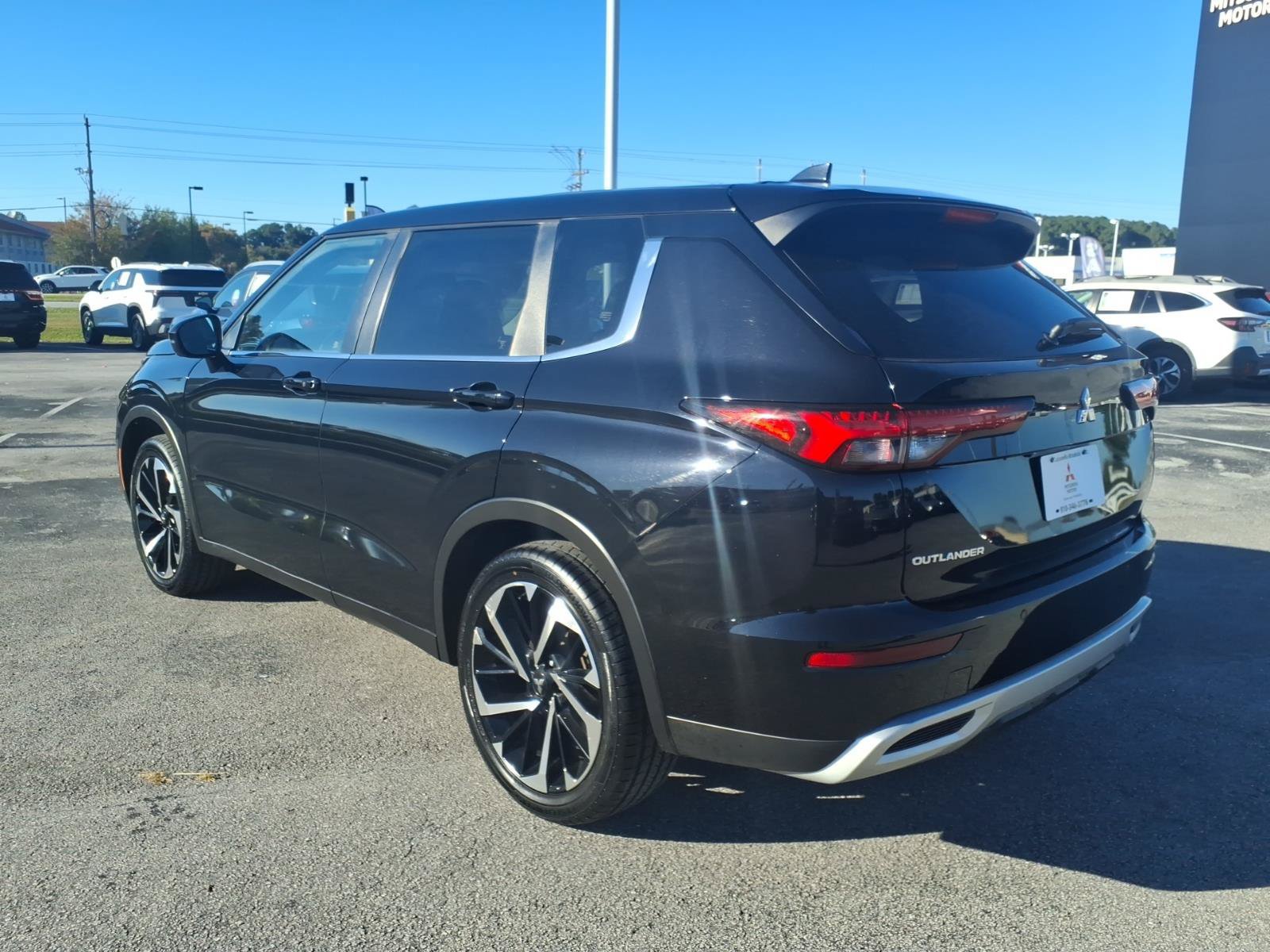Used 2022 Mitsubishi Outlander SE FWD image 4