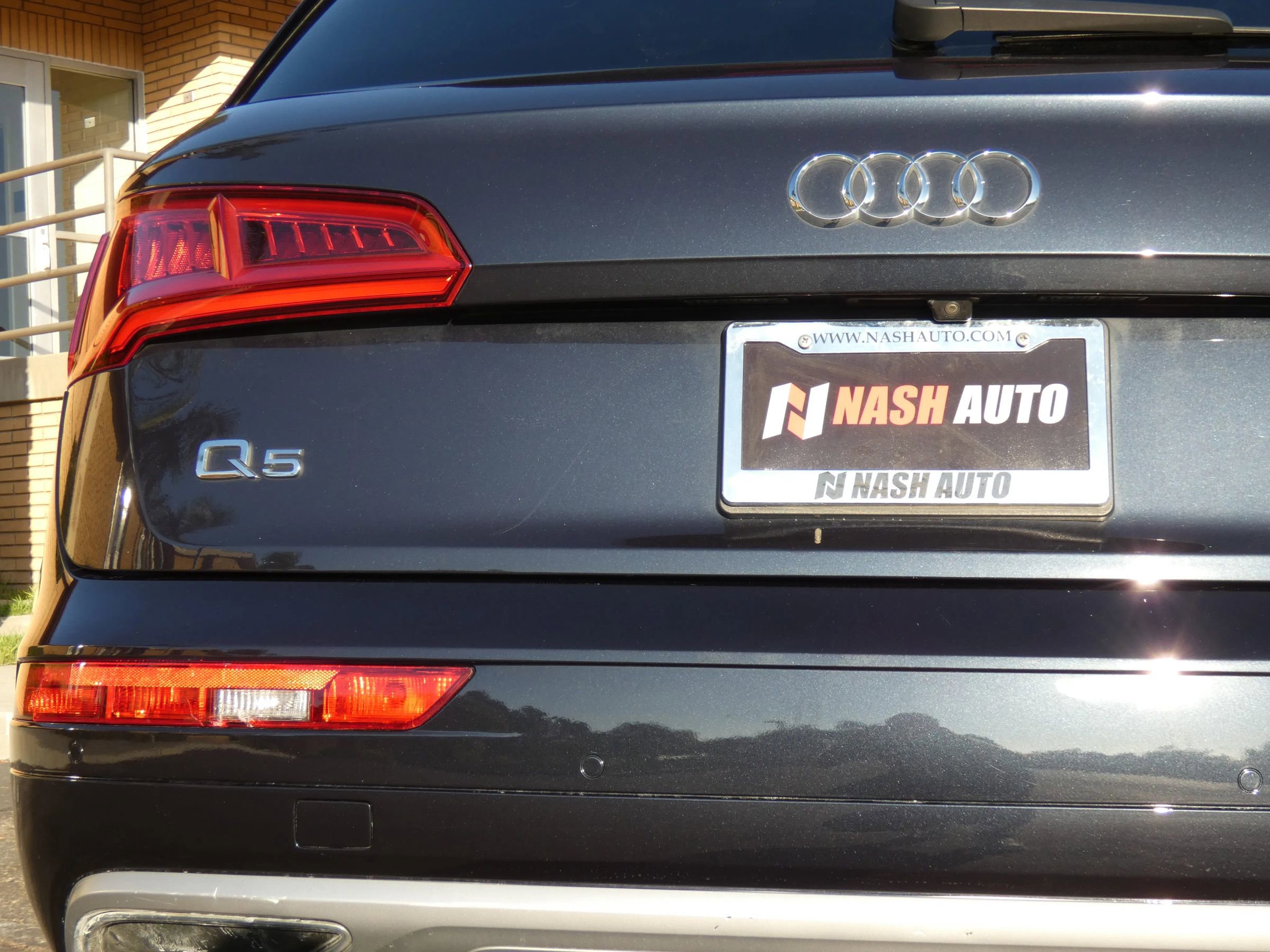 Used 2018 Audi Q5 2.0T Premium Plus w/ Premium Plus Package image 11
