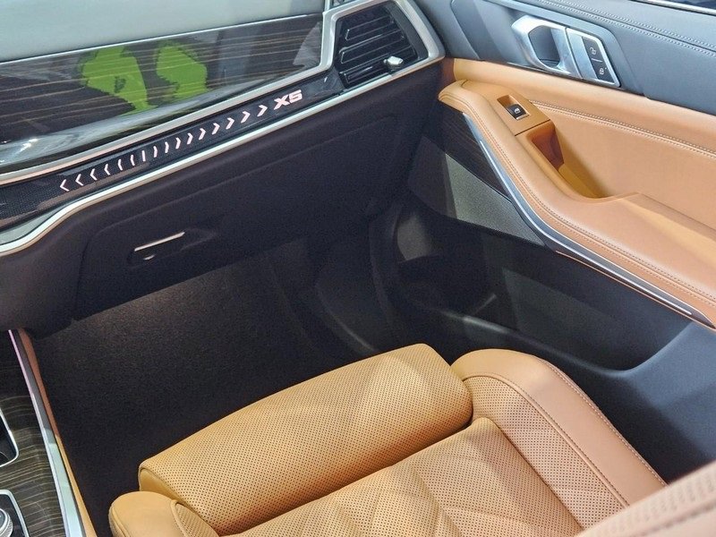 Used 2024 BMW X5 xDrive40i image 15
