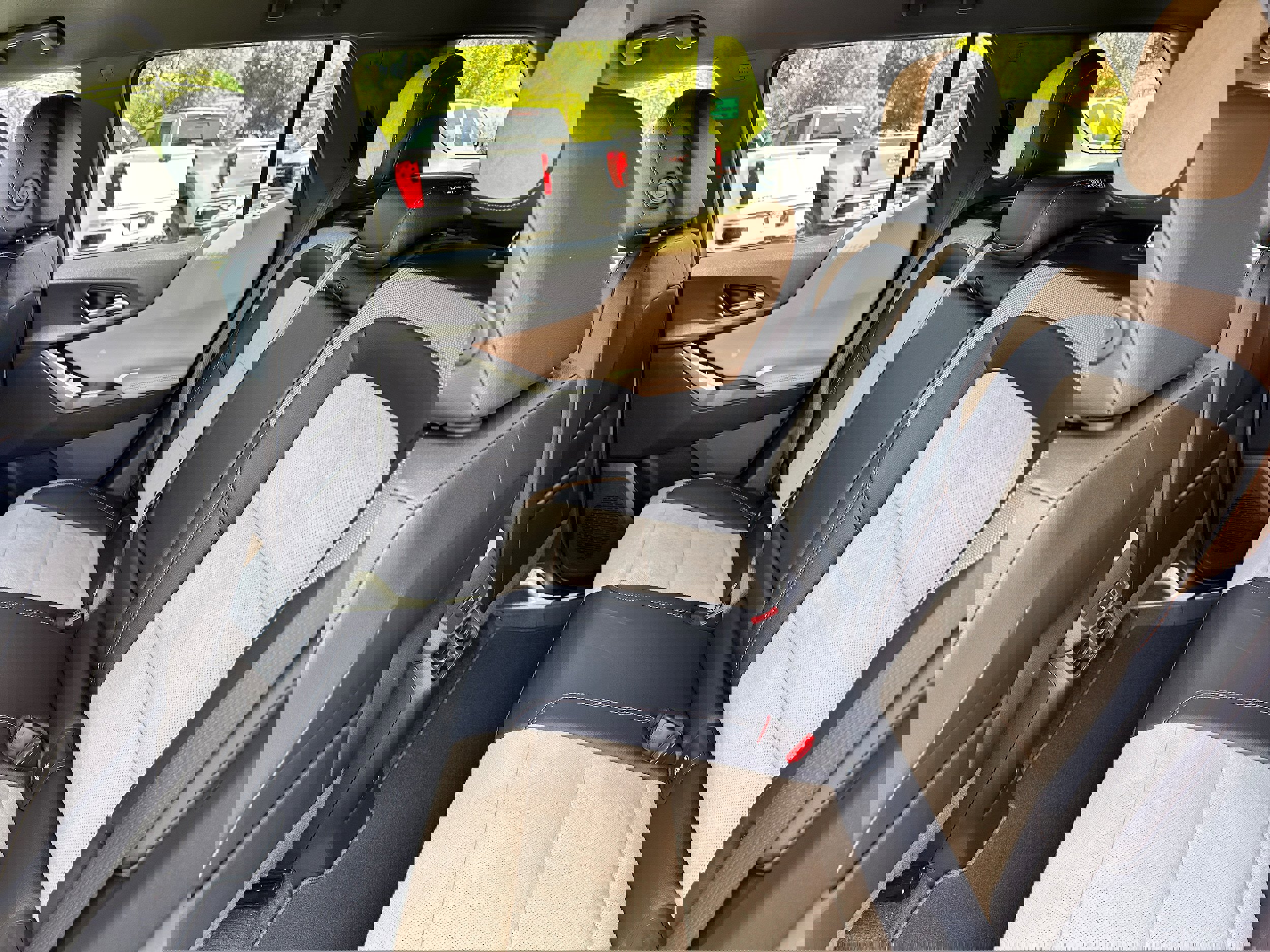 New 2026 Chevrolet Equinox ACTIV w/ Convenience Package III image 7