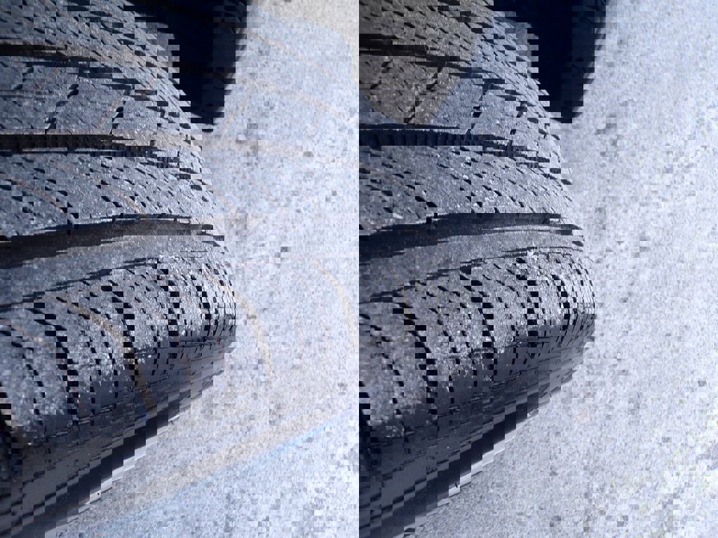 Used 2023 Subaru Impreza 2.0i image 2