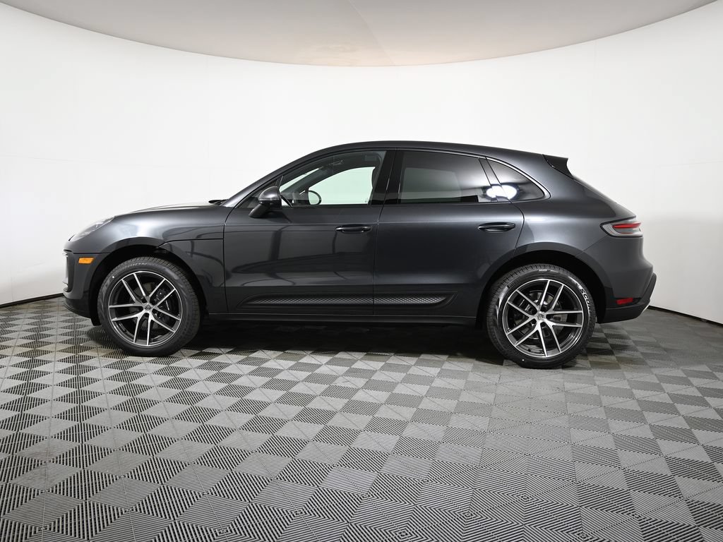 Used 2026 Porsche Macan AWD/4WD image 2
