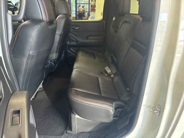 Used 2024 Nissan Frontier PRO-4X w/ Pro Premium Package AWD/4WD image 27
