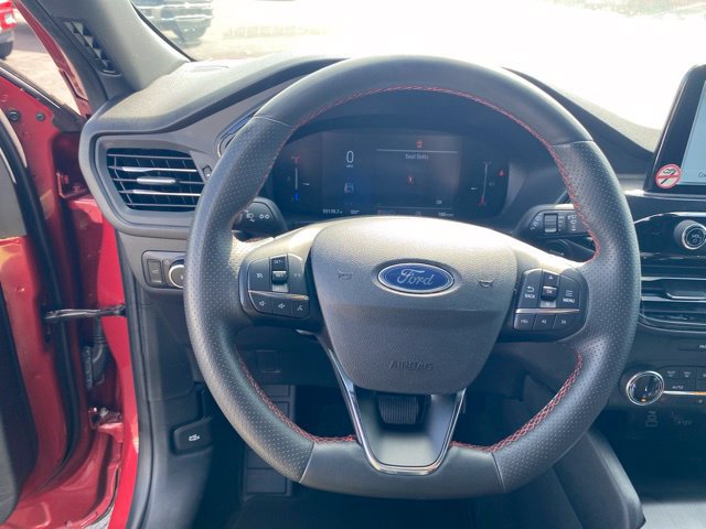 Used 2025 Ford Escape ST-Line Select AWD/4WD image 11