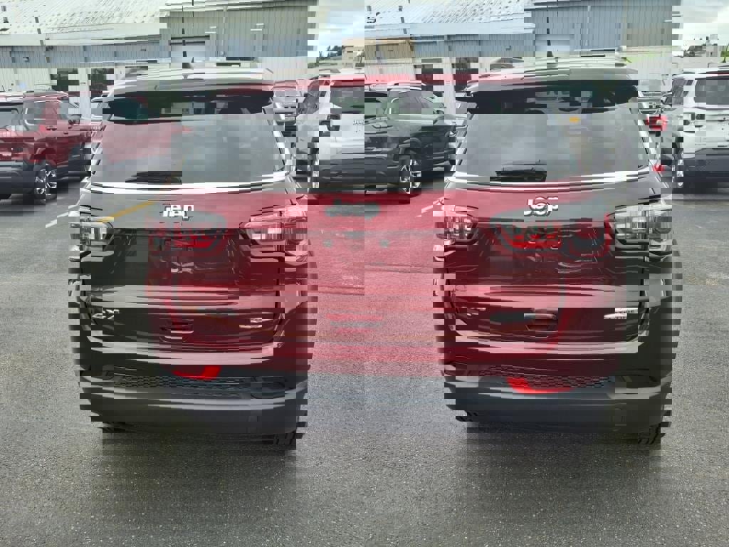 Used 2022 Jeep Compass Latitude w/ Convenience Group image 6