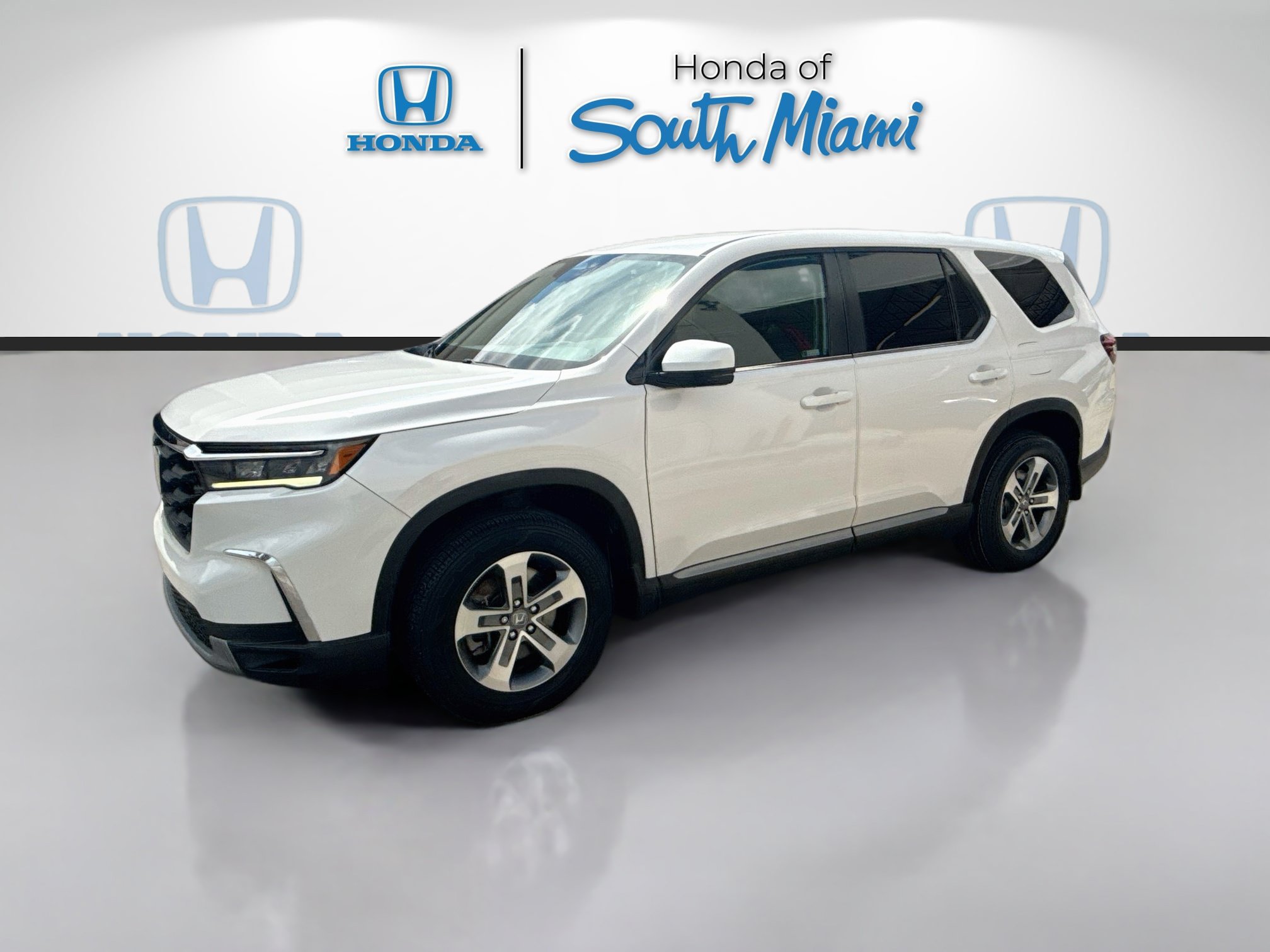 Used 2023 Honda Pilot EX-L image 3