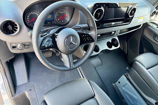 New 2026 Mercedes-Benz Sprinter 2500 image 9