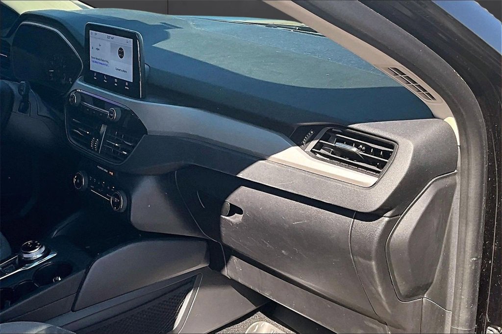 Used 2020 Ford Escape SE image 15