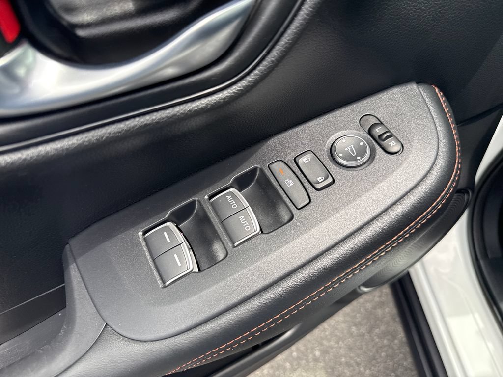 Certified 2025 Honda HR-V Sport image 10