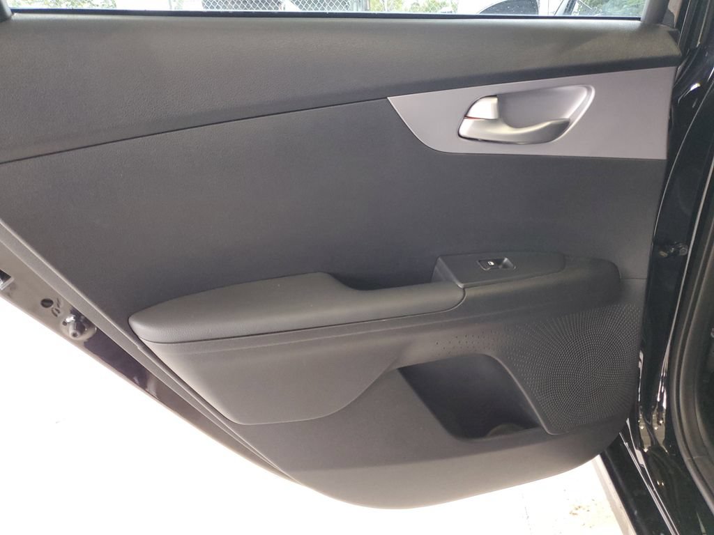 Certified 2024 Kia Forte LXS FWD image 16