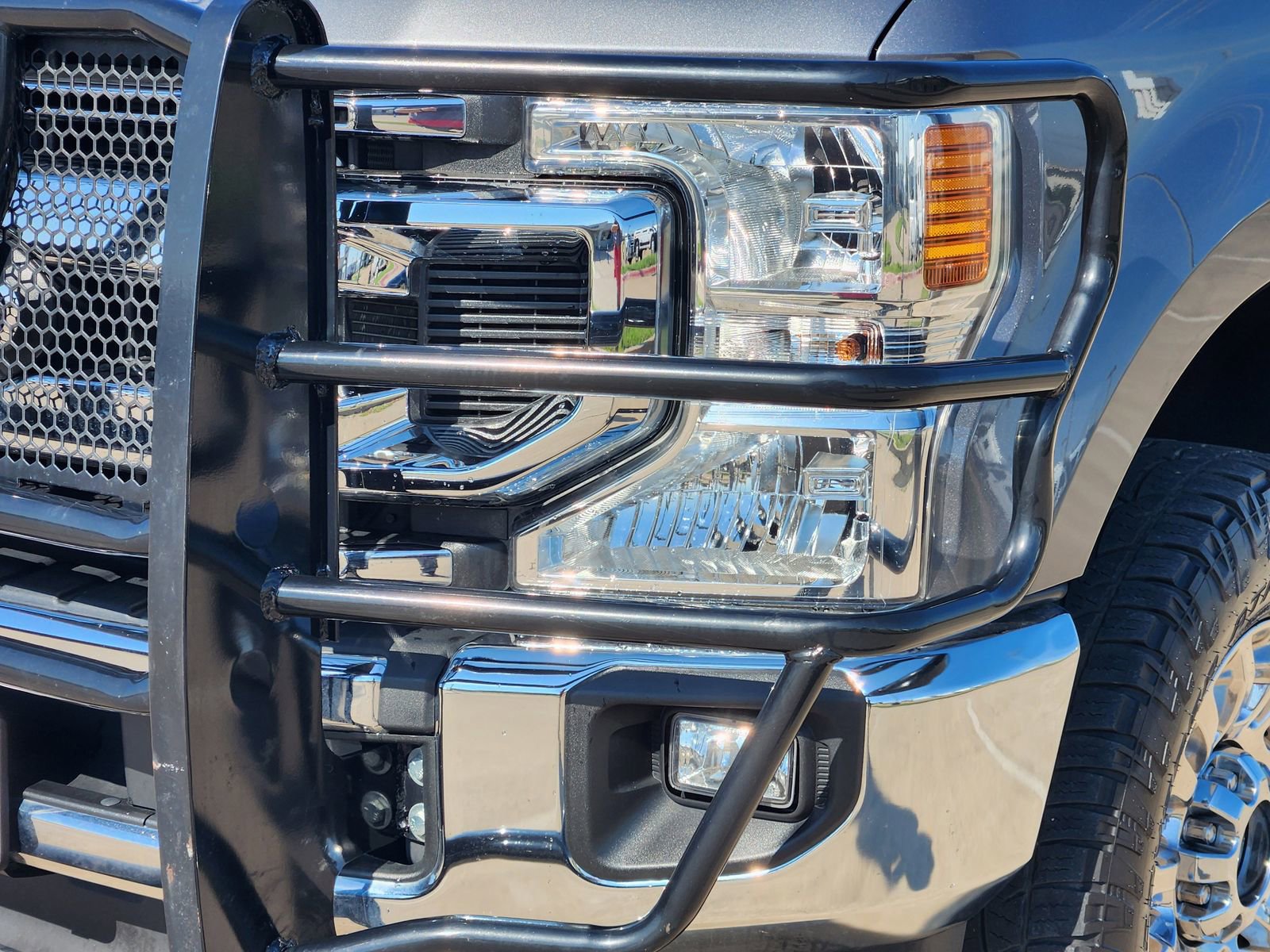 Used 2022 Ford F250 XLT w/ XLT Premium Package AWD/4WD image 9