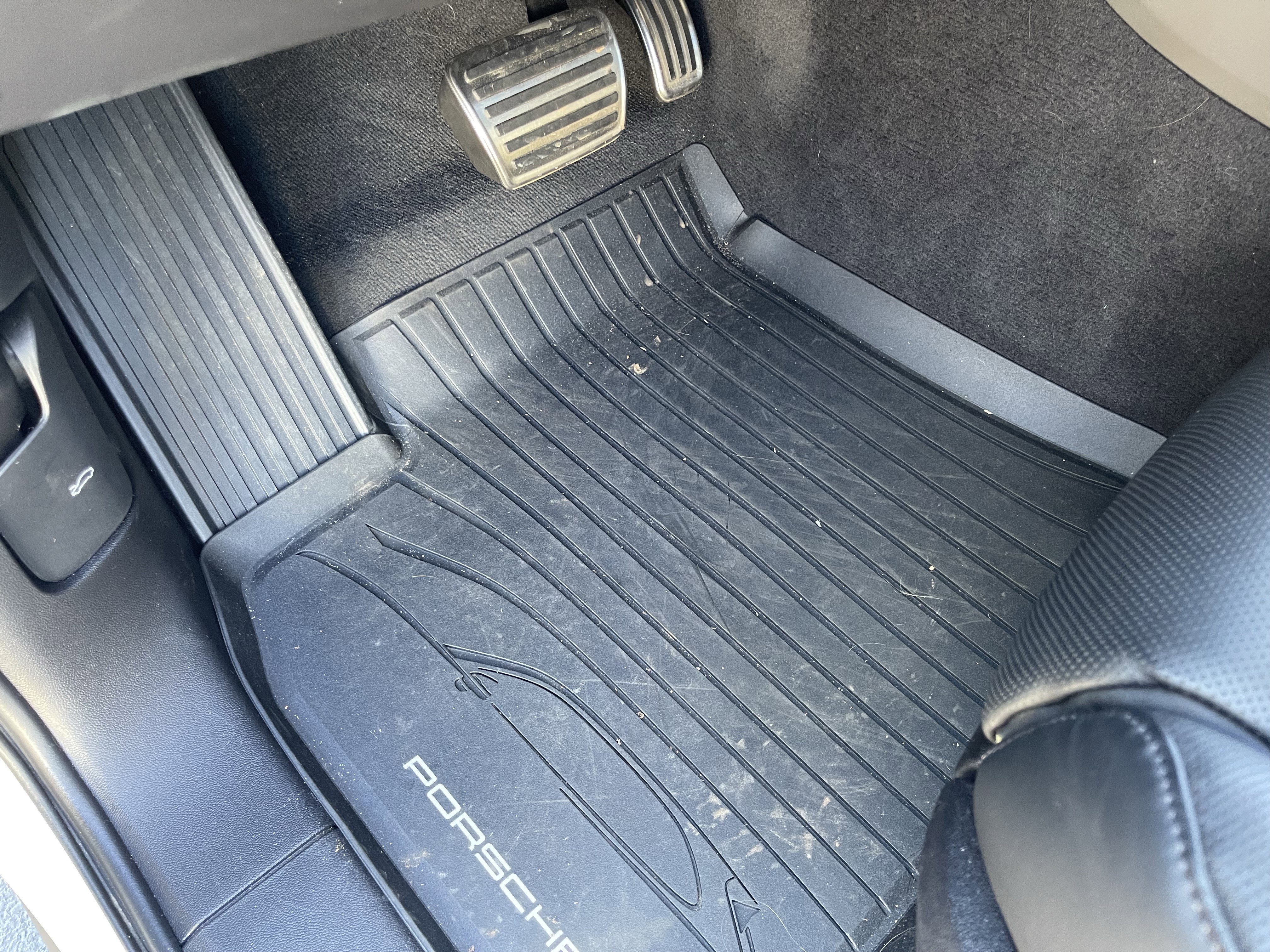 Used 2023 Porsche Cayenne S image 17