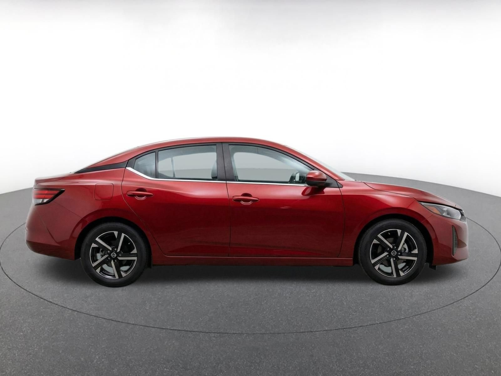 Used 2025 Nissan Sentra SV FWD image 10