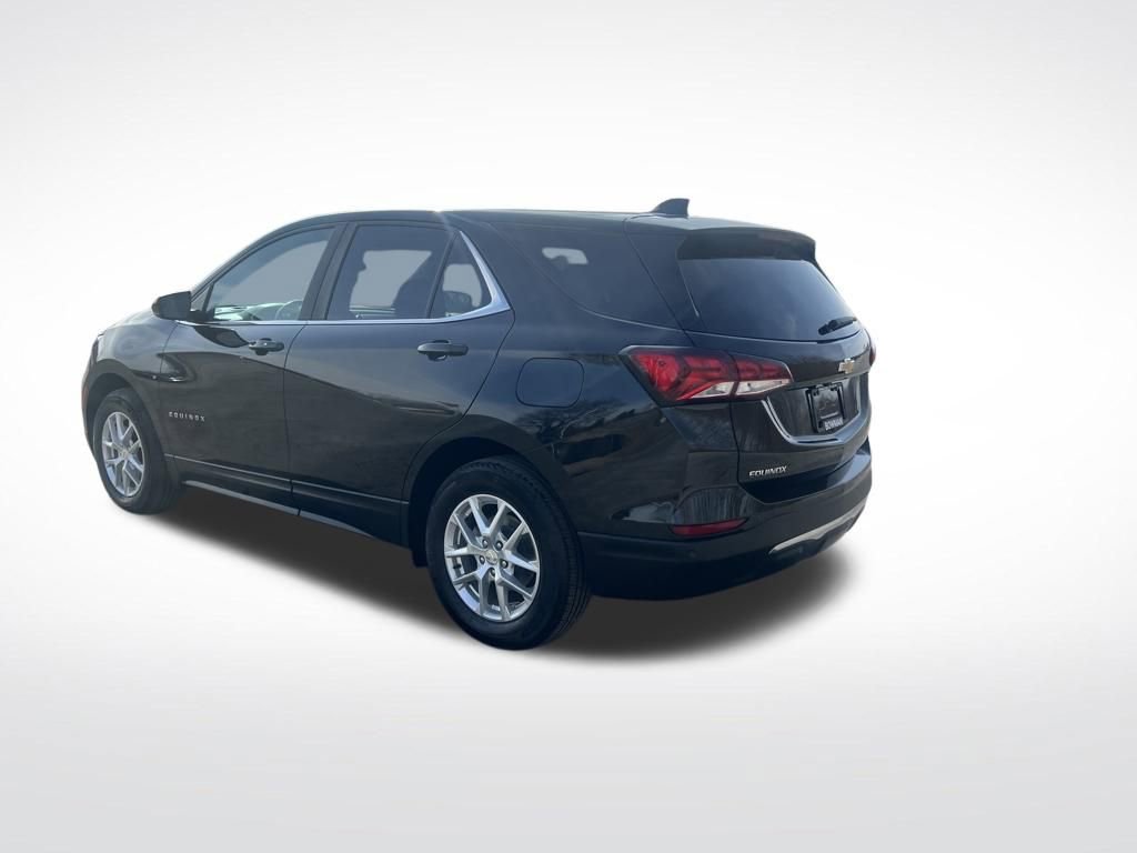 Used 2024 Chevrolet Equinox LT image 3