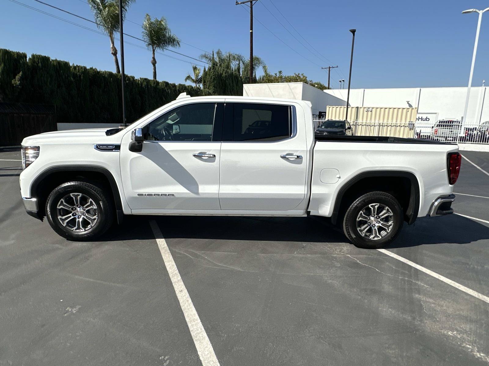 Used 2026 GMC Sierra 1500 SLT RWD image 8
