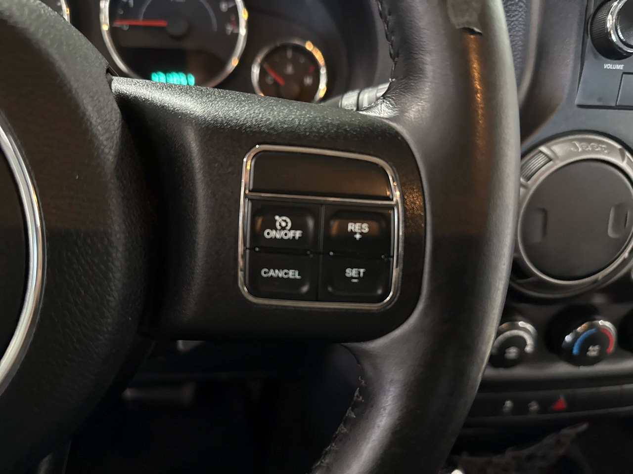 Used 2012 Jeep Wrangler Unlimited Sport image 12