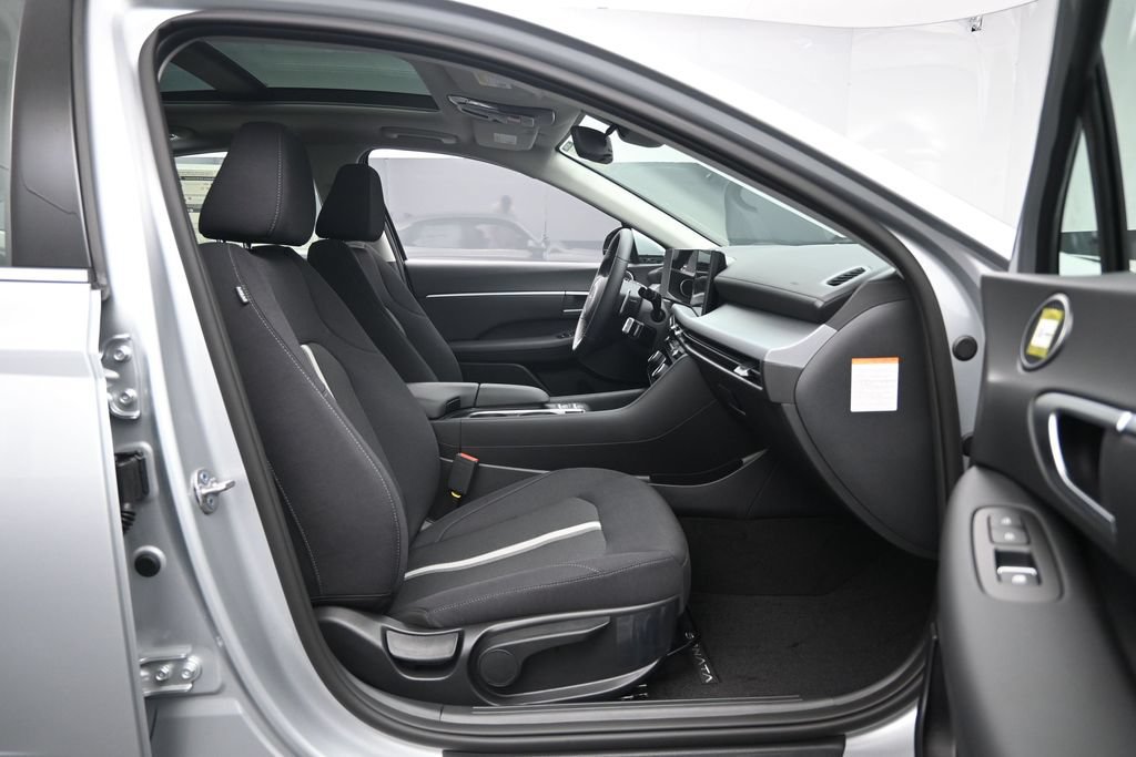 New 2026 Hyundai Sonata SEL FWD image 26