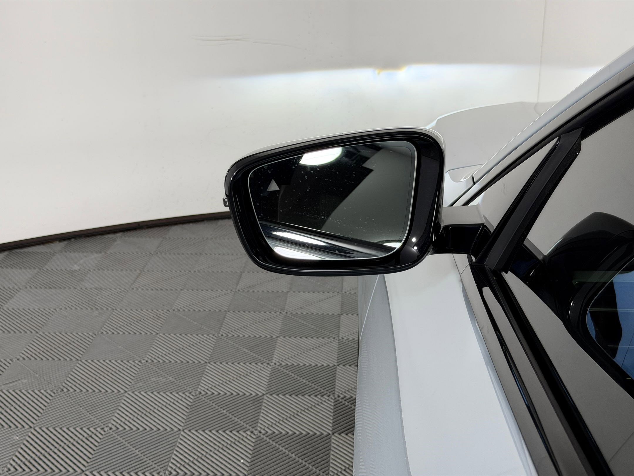 Certified 2025 BMW 430i Coupe w/ M Sport Package RWD image 20