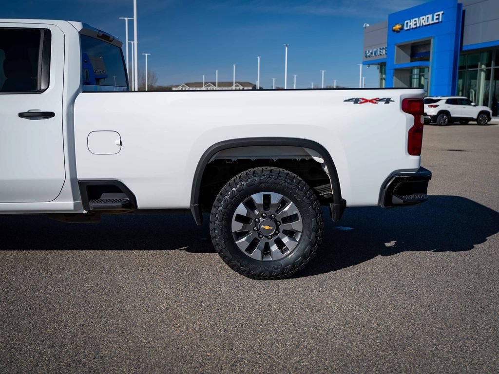 Used 2024 Chevrolet Silverado 2500 Custom w/ Custom Convenience Package AWD/4WD image 12
