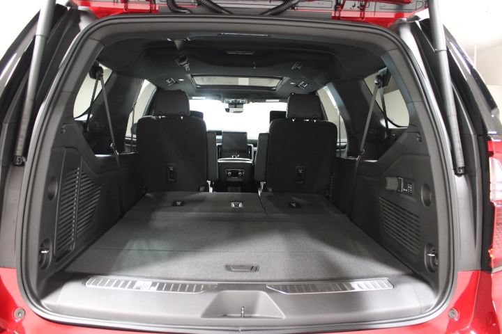 New 2026 GMC Yukon XL AT4 w/ AT4 Premium Plus Package AWD/4WD image 13